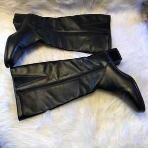 Regence Boots Size 8.5B womens